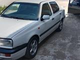 Volkswagen Vento 1996 года за 1 100 000 тг. в Сарыагаш – фото 3