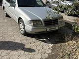 Mercedes-Benz C 180 1993 года за 1 700 000 тг. в Караганда