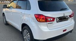 Mitsubishi ASX 2013 года за 6 500 000 тг. в Уральск – фото 2