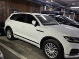 Volkswagen Touareg 2023 года за 25 000 000 тг. в Астана – фото 3