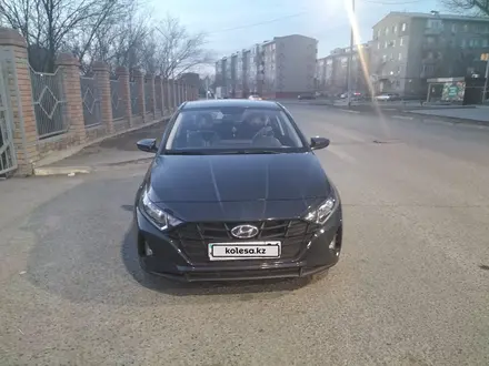 Hyundai i20 2023 года за 8 100 000 тг. в Атырау – фото 6