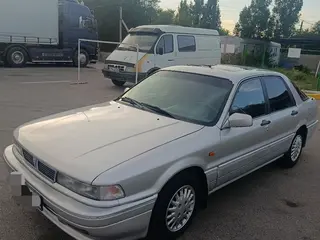Mitsubishi Galant