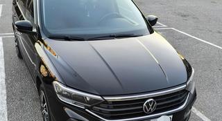 Volkswagen Polo 2022 года за 8 190 000 тг. в Караганда