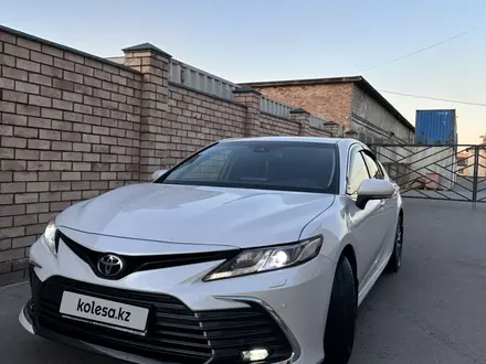 Toyota Camry 2023 года за 15 000 000 тг. в Павлодар – фото 2