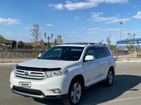 Toyota Highlander 2013 годаfor10 500 000 тг. в Атырау