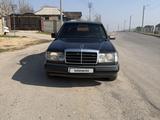 Mercedes-Benz E 200 1993 года за 1 600 000 тг. в Шымкент
