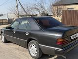 Mercedes-Benz E 200 1993 года за 1 600 000 тг. в Шымкент – фото 3