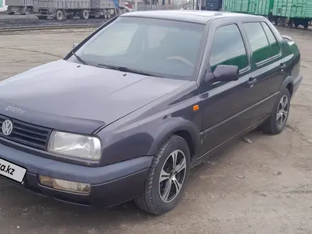 Volkswagen Vento 1993 года за 1 500 000 тг. в Костанай – фото 3