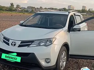 Toyota RAV4, 2013
