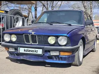 BMW 525