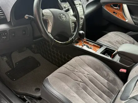 Toyota Camry 2013 года за 6 900 000 тг. в Алматы – фото 2