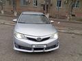 Toyota Camry 2013 годаfor7 800 000 тг. в Атырау – фото 2