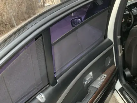 BMW 750 2006 года за 5 500 000 тг. в Алматы – фото 10