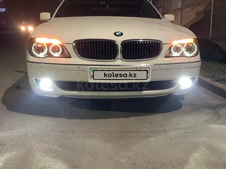 BMW 750 2006 года за 5 500 000 тг. в Алматы