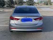 Hyundai Elantra, 2016