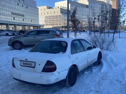 Hyundai Sonata 1998 года за 750 000 тг. в Караганда – фото 2