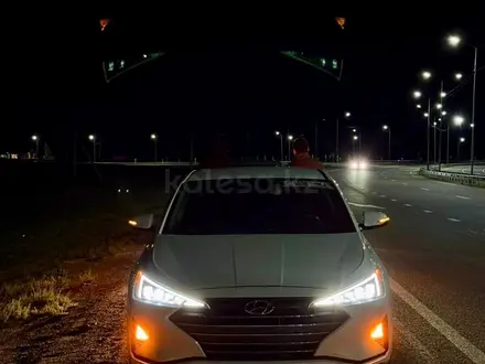Hyundai Elantra 2020 года за 6 200 000 тг. в Актау