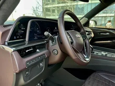 Cadillac Escalade Premium Luxury Platinum ESV 2022 года за 83 500 000 тг. в Шымкент – фото 11