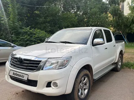 Toyota Hilux 2013 года за 7 500 000 тг. в Уральск – фото 2