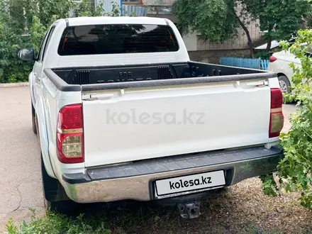 Toyota Hilux 2013 года за 7 500 000 тг. в Уральск – фото 4