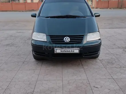 Volkswagen Sharan 2001 года за 4 100 000 тг. в Уральск – фото 14