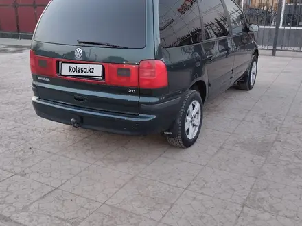 Volkswagen Sharan 2001 года за 4 100 000 тг. в Уральск – фото 5