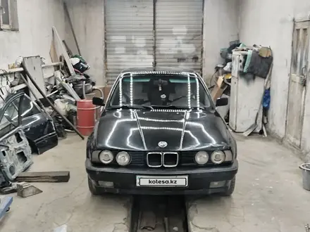 BMW 525 1990 года за 1 300 000 тг. в Актобе – фото 9