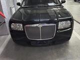 Chrysler 300C 2005 года за 3 200 000 тг. в Астана