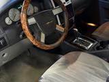 Chrysler 300C 2005 года за 3 200 000 тг. в Астана – фото 2