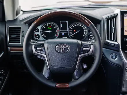 Toyota Land Cruiser 2016 года за 29 000 000 тг. в Астана – фото 19