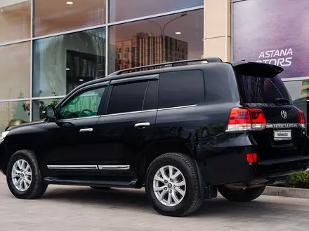 Toyota Land Cruiser 2016 года за 29 000 000 тг. в Астана – фото 6