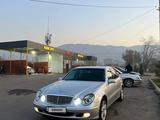 Mercedes-Benz E 320 2002 годаfor5 800 000 тг. в Алматы – фото 2