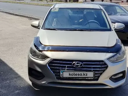 Hyundai Solaris 2018 года за 6 000 000 тг. в Шымкент – фото 13