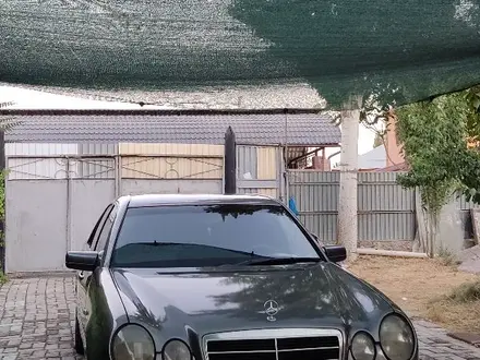 Mercedes-Benz E 280 1997 года за 2 500 000 тг. в Алматы – фото 3