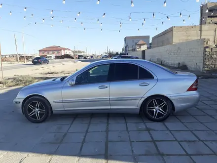 Mercedes-Benz C 320 2001 года за 2 500 000 тг. в Жанаозен – фото 7