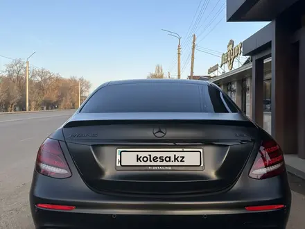 Mercedes-Benz E 200 2019 года за 26 000 000 тг. в Актобе – фото 3