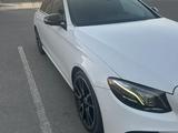 Mercedes-Benz E 43 AMG 2017 года за 23 568 565 тг. в Актау – фото 4