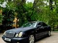 Mercedes-Benz E 320 1997 года за 2 300 000 тг. в Алматы – фото 2