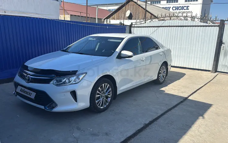 Toyota Camry 2015 годаfor11 700 000 тг. в Атырау