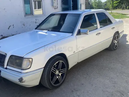 Mercedes-Benz E 280 1995 года за 1 800 000 тг. в Алматы