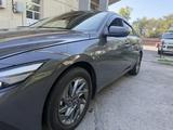 Hyundai Elantra 2023 года за 8 600 000 тг. в Тараз – фото 5