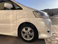 Toyota Alphard 2006 года за 7 500 000 тг. в Атырау – фото 2