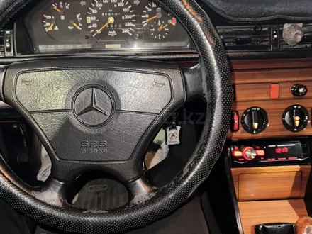 Mercedes-Benz E 220 1992 года за 1 650 000 тг. в Тараз – фото 10