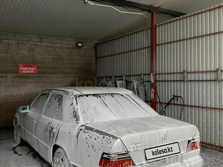 Mercedes-Benz E 230 1989 года за 500 000 тг. в Шымкент – фото 17