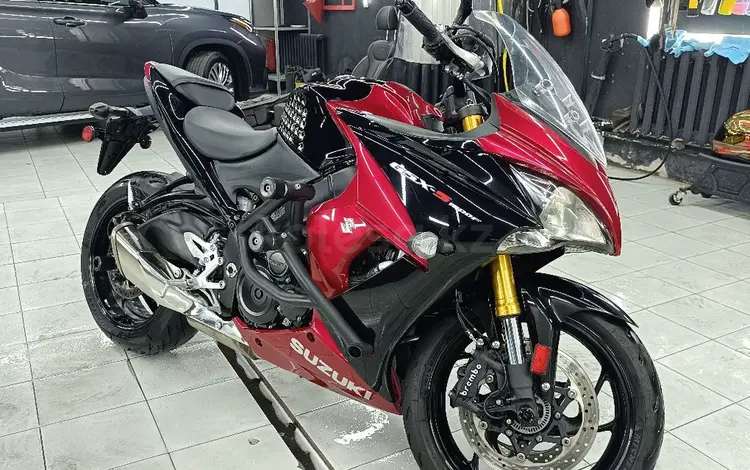 Suzuki  GSX-S 1000 F 2016 годаfor4 000 000 тг. в Астана