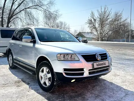 Volkswagen Touareg 2004 года за 5 300 000 тг. в Алматы