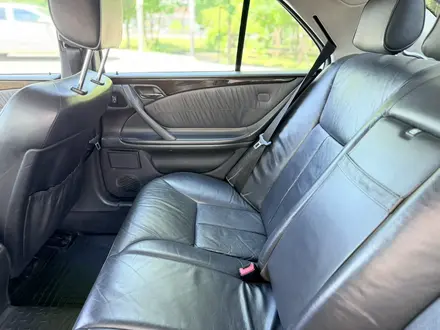 Mercedes-Benz E 55 AMG 2001 года за 10 000 000 тг. в Алматы – фото 25