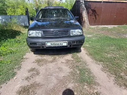 Volkswagen Vento 1995 года за 1 300 000 тг. в Урджар – фото 19