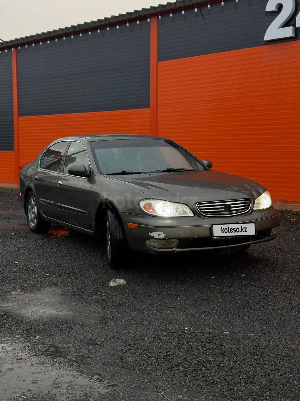 Nissan Maxima, 2001