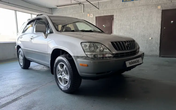 Lexus RX 300 2001 годаfor6 700 000 тг. в Алматы